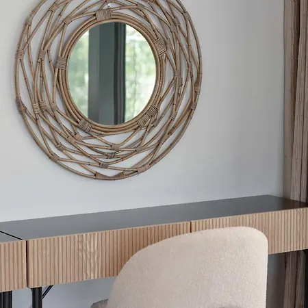 Apartamento Sea&lake Stylish With Air Conditioning And Parking Near The In By Renters *