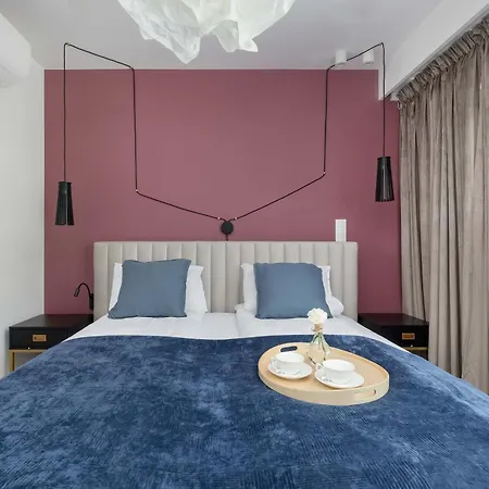 Sea&lake Stylish And With Air Conditioning And Parking Near The In By Renters *