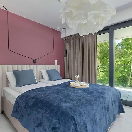 Sea&lake Stylish And With Air Conditioning And Parking Near The In By Renters Mielno