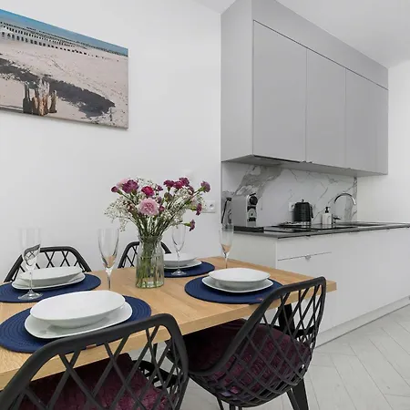 Sea&lake Stylish And With Air Conditioning And Parking Near The In By Renters * Mielno
