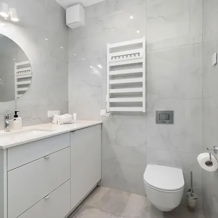 Sea&lake Stylish And With Air Conditioning And Parking Near The In By Renters * Mielno
