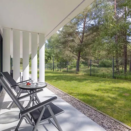 Sea&lake Stylish And With Air Conditioning And Parking Near The In By Renters Apartman