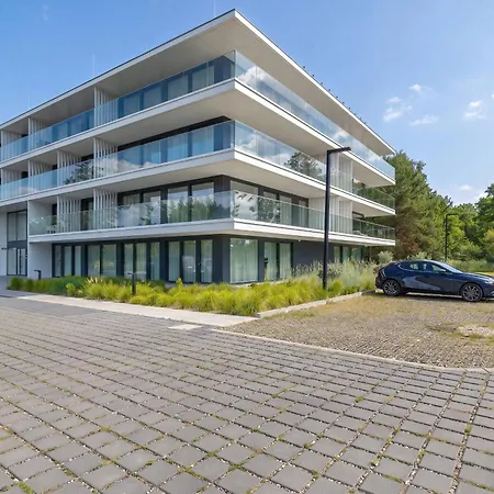 Sea&lake Stylish And With Air Conditioning And Parking Near The In By Renters Apartman *