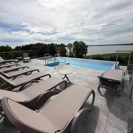 Apartman Sea&lake Stylish And With Air Conditioning And Parking Near The In By Renters *