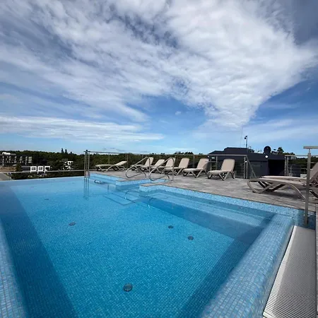 Apartman Sea&lake Stylish And With Air Conditioning And Parking Near The In By Renters